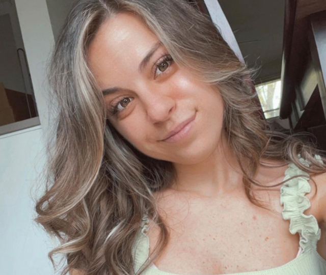 Contestant: Sparkles_QT​